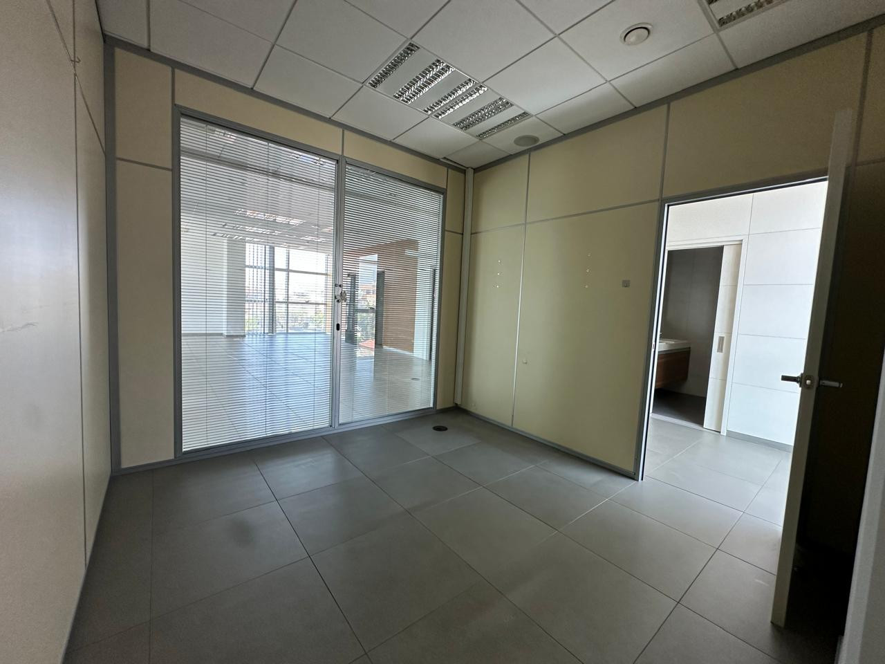 Офис в Агиос Георгиосе, Кипр, 193.7 м² - фото 12