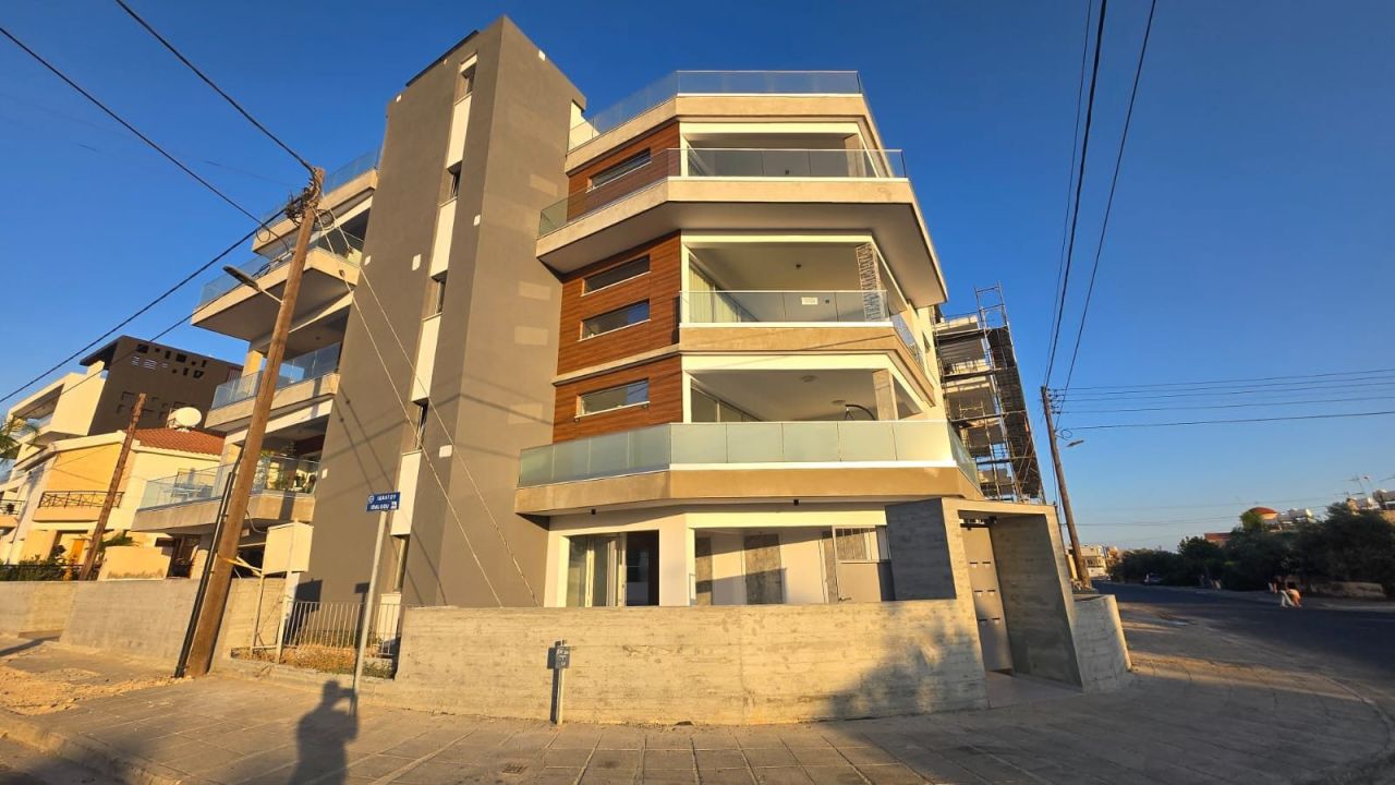 Апартаменты в Като-Полемидии, Кипр, 80 м² - фото 12