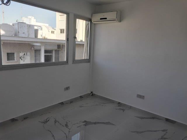 Офис Agia Zoni, Кипр, 135 м² - фото 10