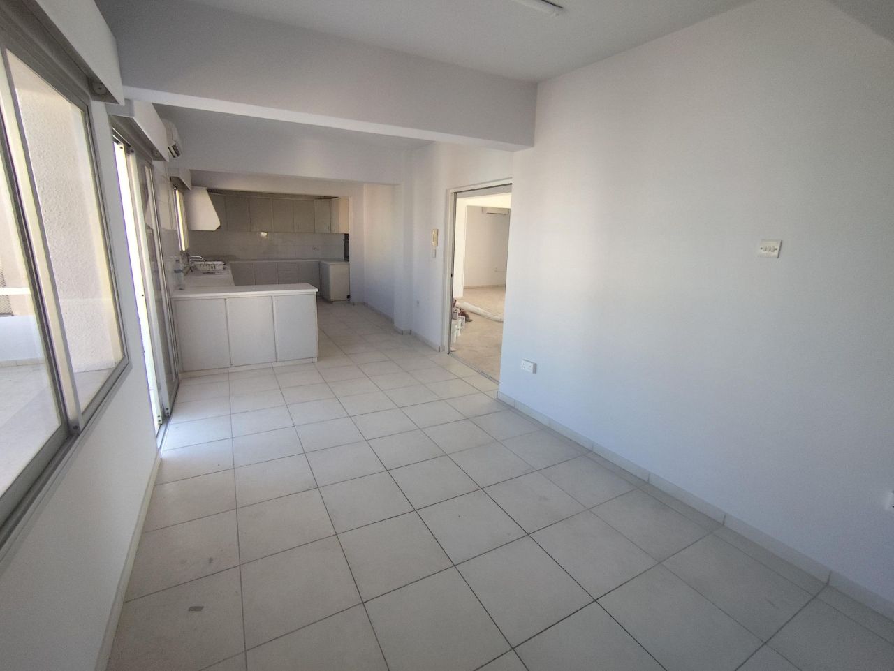 Офис Agia Zoni, Кипр, 200 м² - фото 10