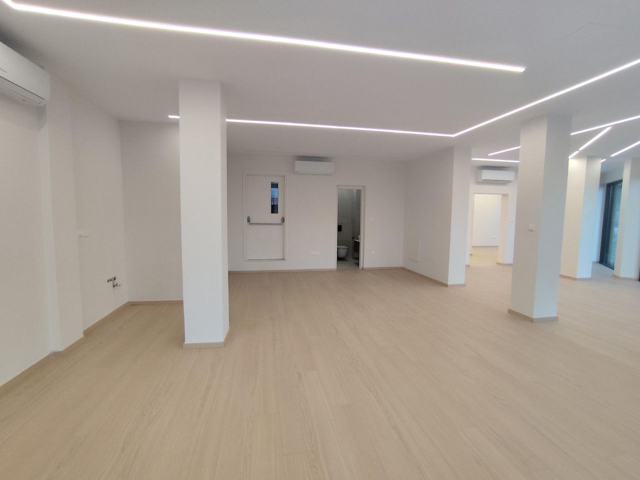 Магазин Apostolos Andreas, Кипр, 250 м² - фото 10