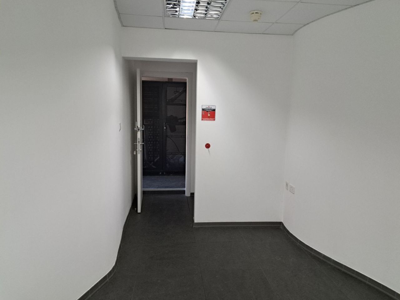 Офис Katholiki, Кипр, 396 м² - фото 12