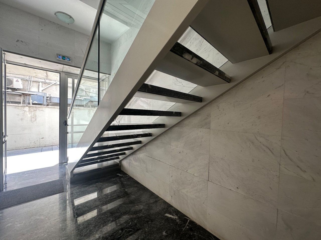 Офис Apostolou Petrou & Pavlou, Кипр, 95 м² - фото 13