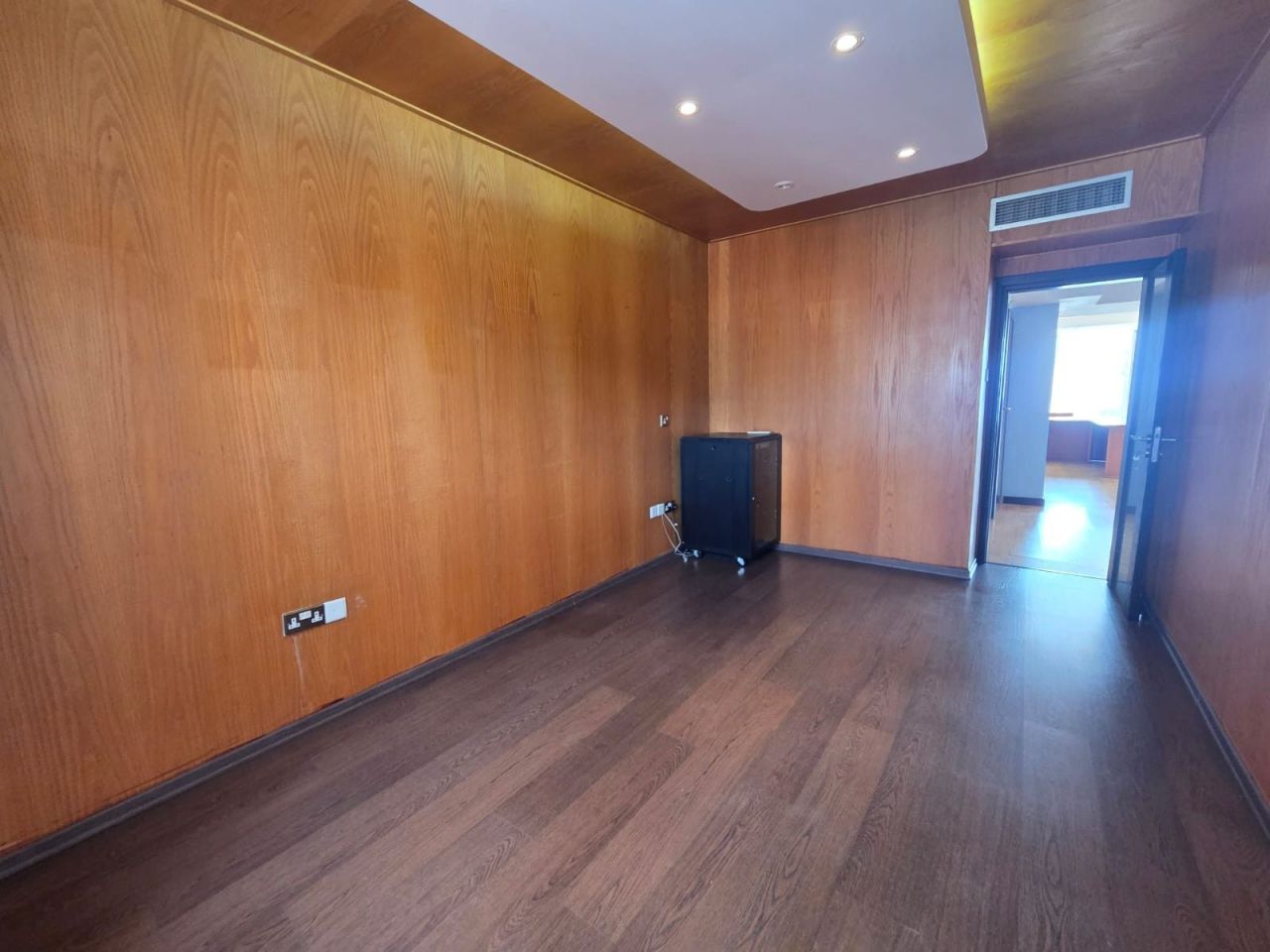 Офис в Айя-Напе, Кипр, 188 м² - фото 10