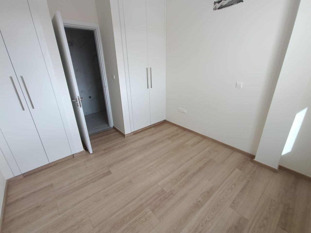Апартаменты в Агиос Спиридоне, Кипр, 94 м² - фото 13