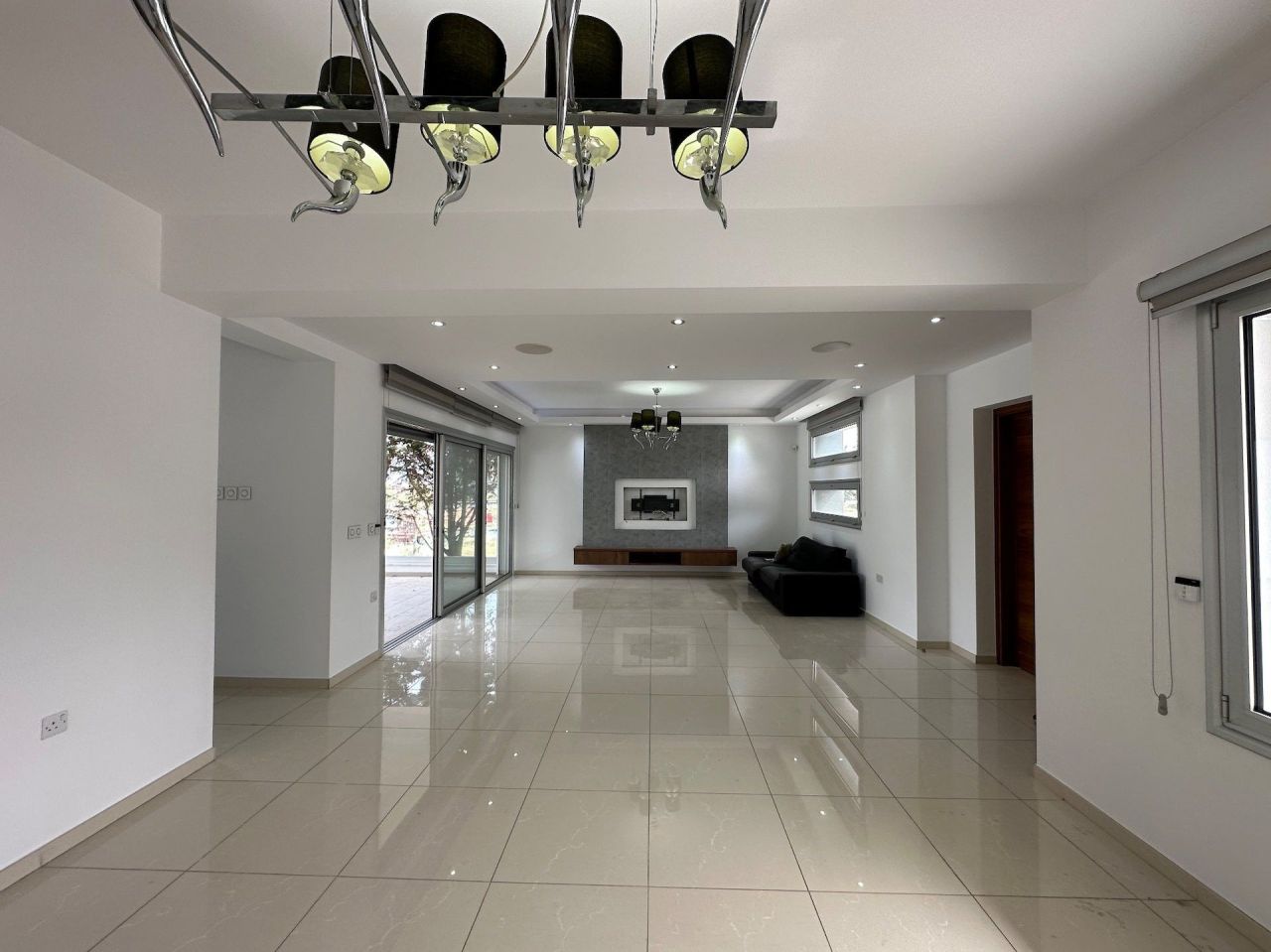 Дом в Айос-Атанасиосе, Кипр, 460 м² - фото 13