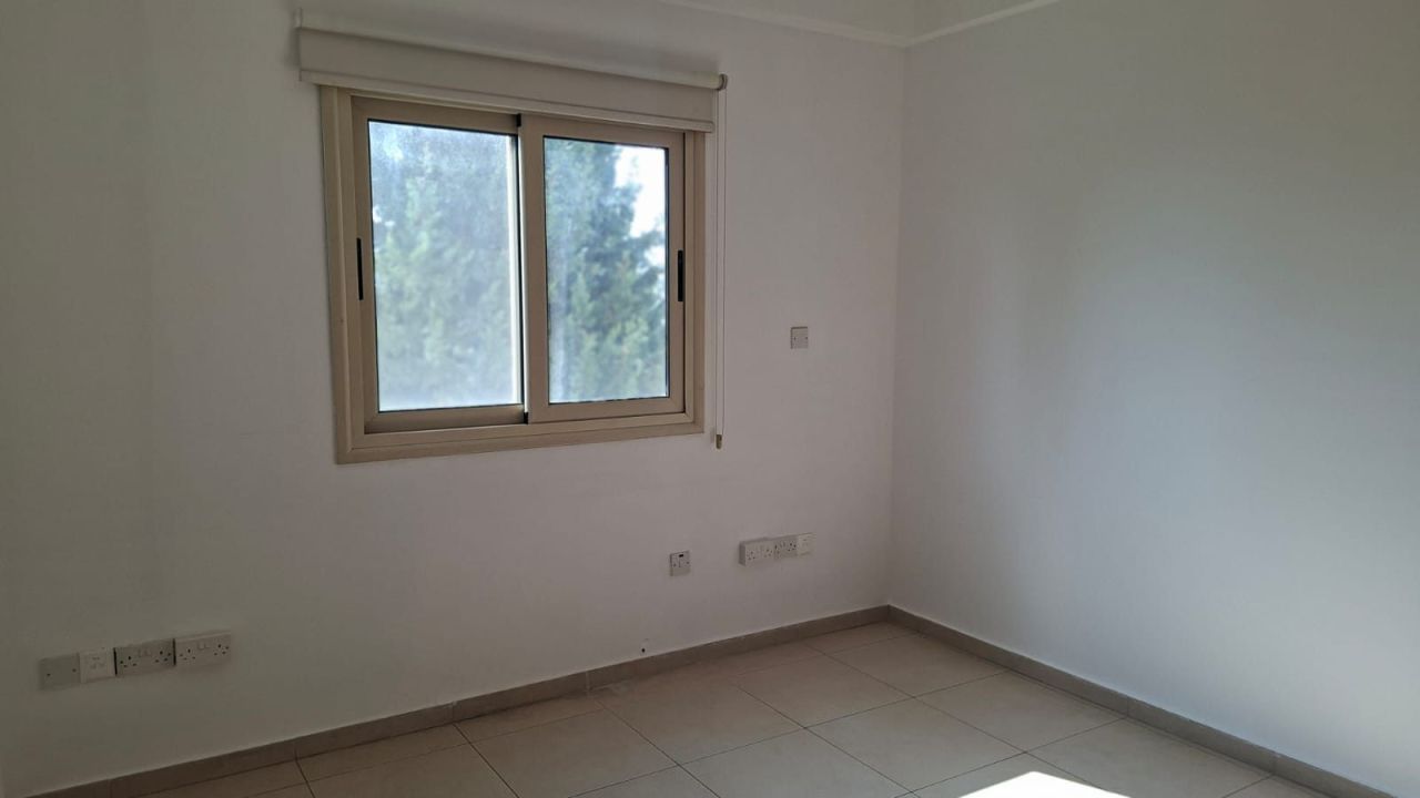 Офис в Пафосе, Кипр, 160 м² - фото 12