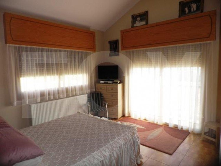 Дом в Айос-Атанасиосе, Кипр, 330 м² - фото 14