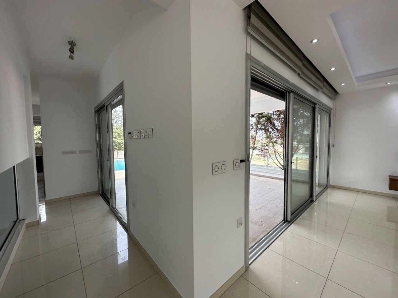 Дом в Айос-Атанасиосе, Кипр, 460 м² - фото 14