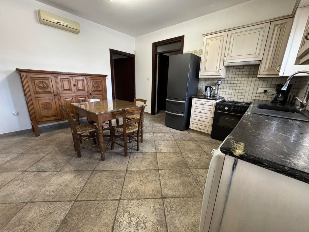 Бунгало в Агиос Тихоне, Кипр, 260 м² - фото 14