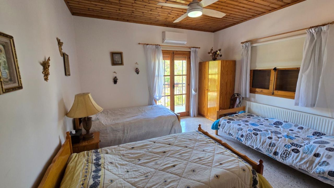 Дом в Лофу, Кипр, 360 м² - фото 11