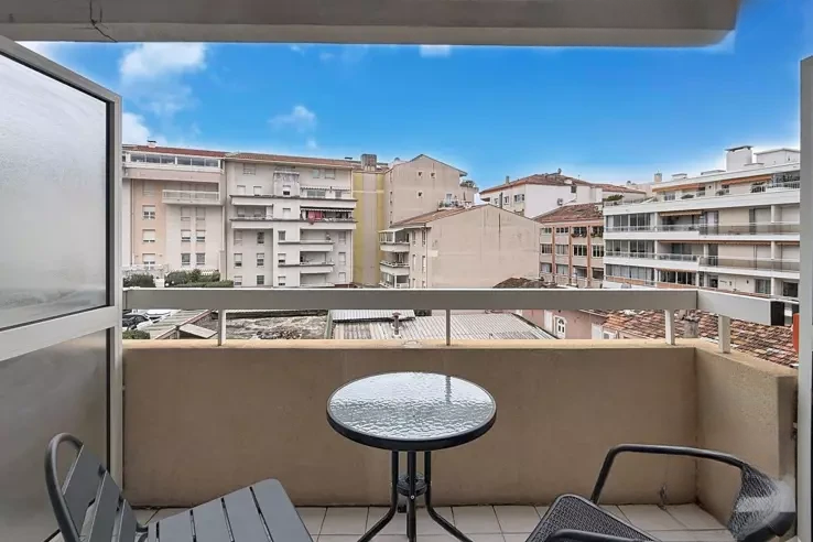 Квартира в Каннах, Франция, 20 м² - фото 1