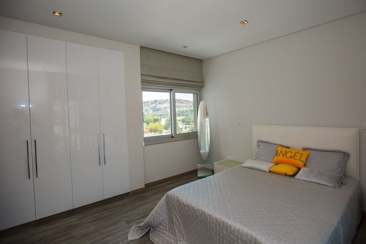 Дом в Агиос Тихоне, Кипр, 275 м² - фото 14
