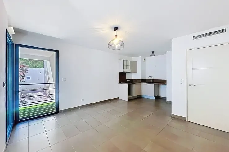 Квартира в Каннах, Франция, 40 м² - фото 1