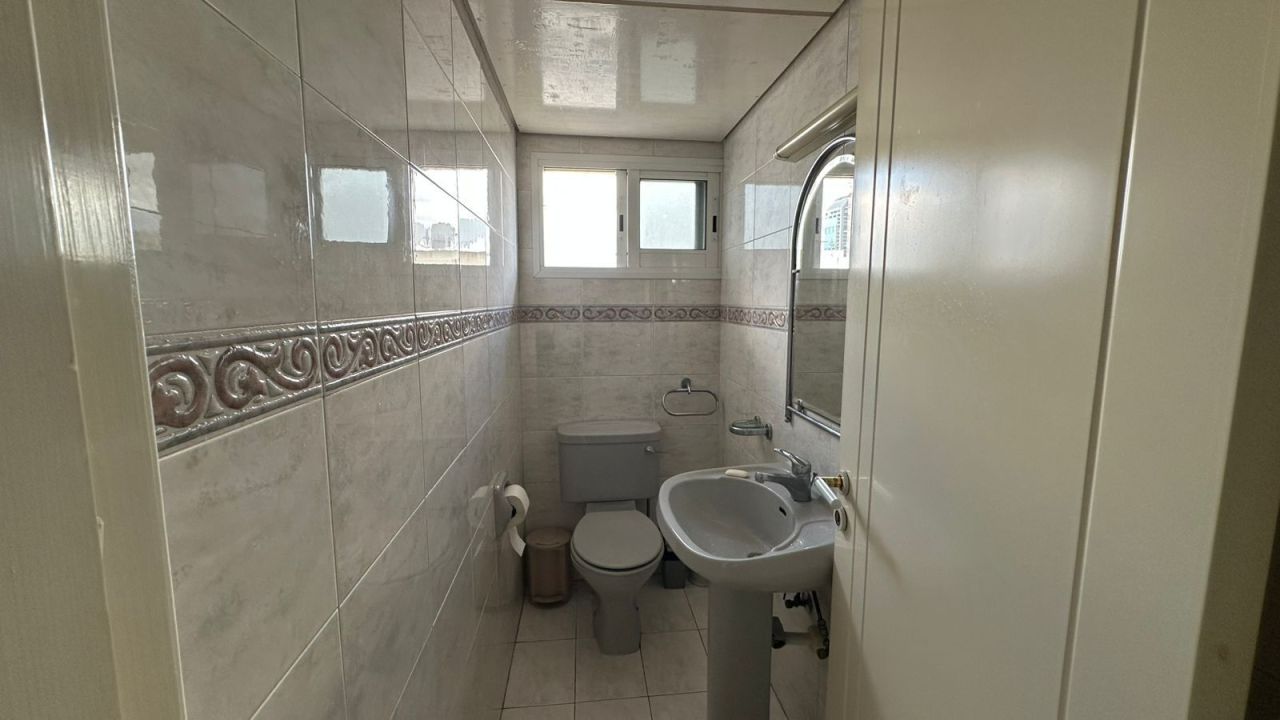 Апартаменты в Айия-Триасе, Кипр, 130 м² - фото 12