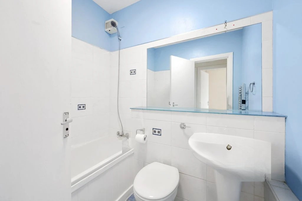 Квартира в Лондоне, Великобритания, 46 м² - фото 2