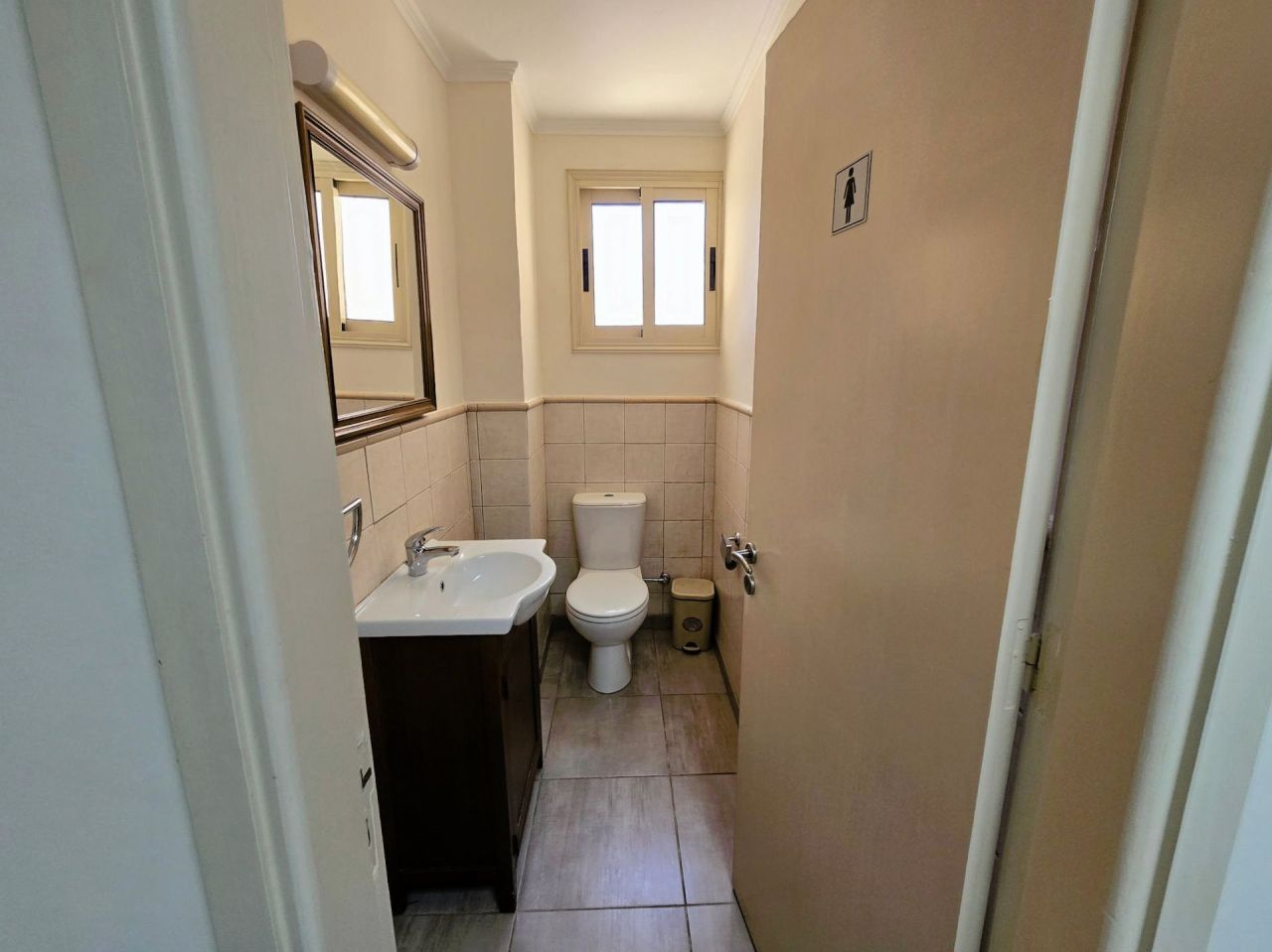 Офис Agia Zoni, Кипр, 173 м² - фото 13