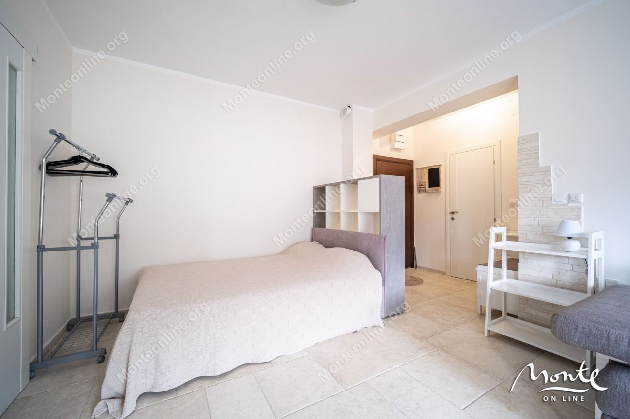 Апартаменты в Доброте, Черногория, 59 м² - фото 8