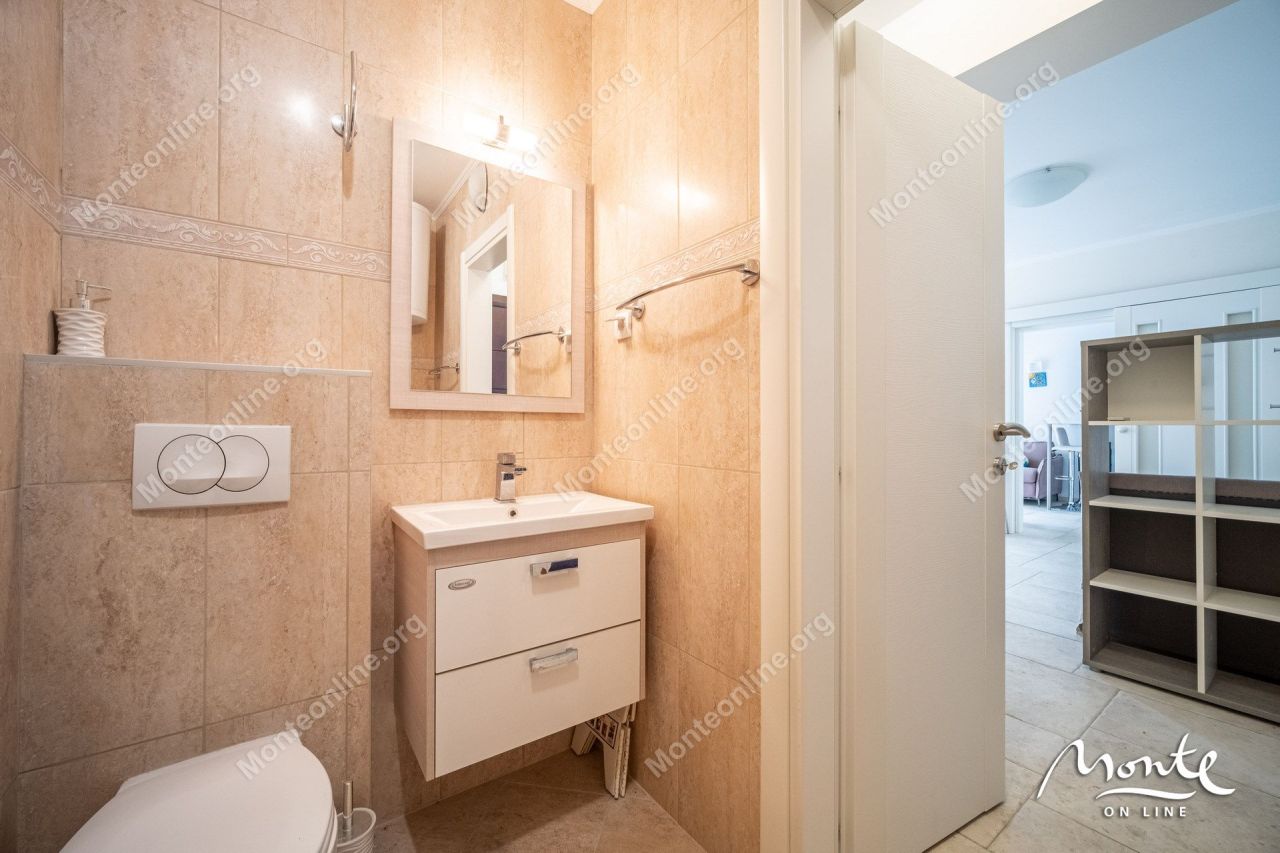 Апартаменты в Доброте, Черногория, 59 м² - фото 15