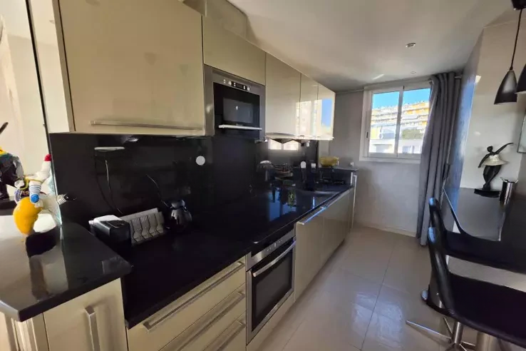 Квартира в Каннах, Франция, 30 м² - фото 2