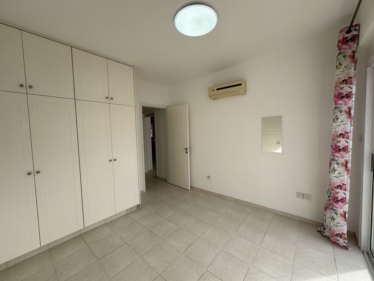 Апартаменты в Юниверсале, Кипр, 73 м² - фото 15
