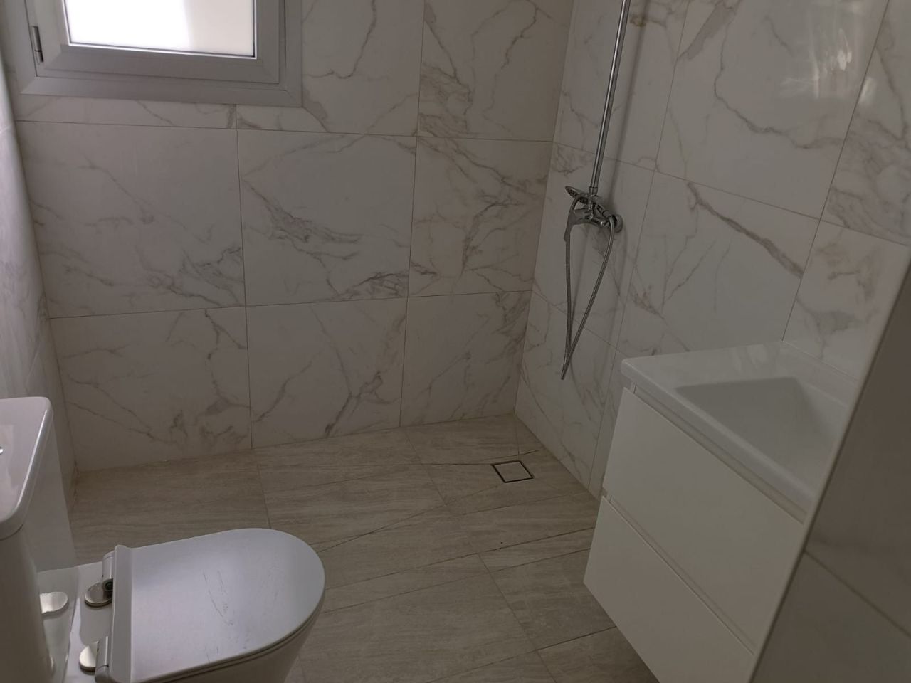 Апартаменты в Агиос Спиридоне, Кипр, 95 м² - фото 16