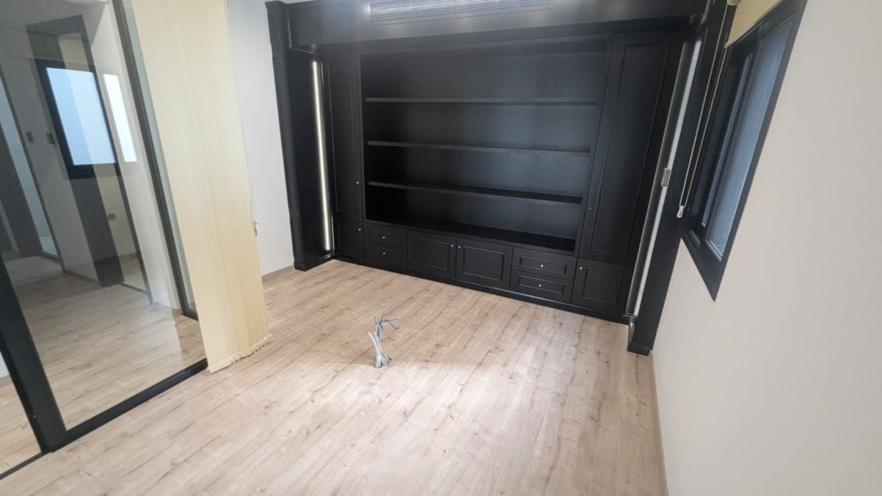 Офис в Агиос Георгиосе, Кипр, 130 м² - фото 14