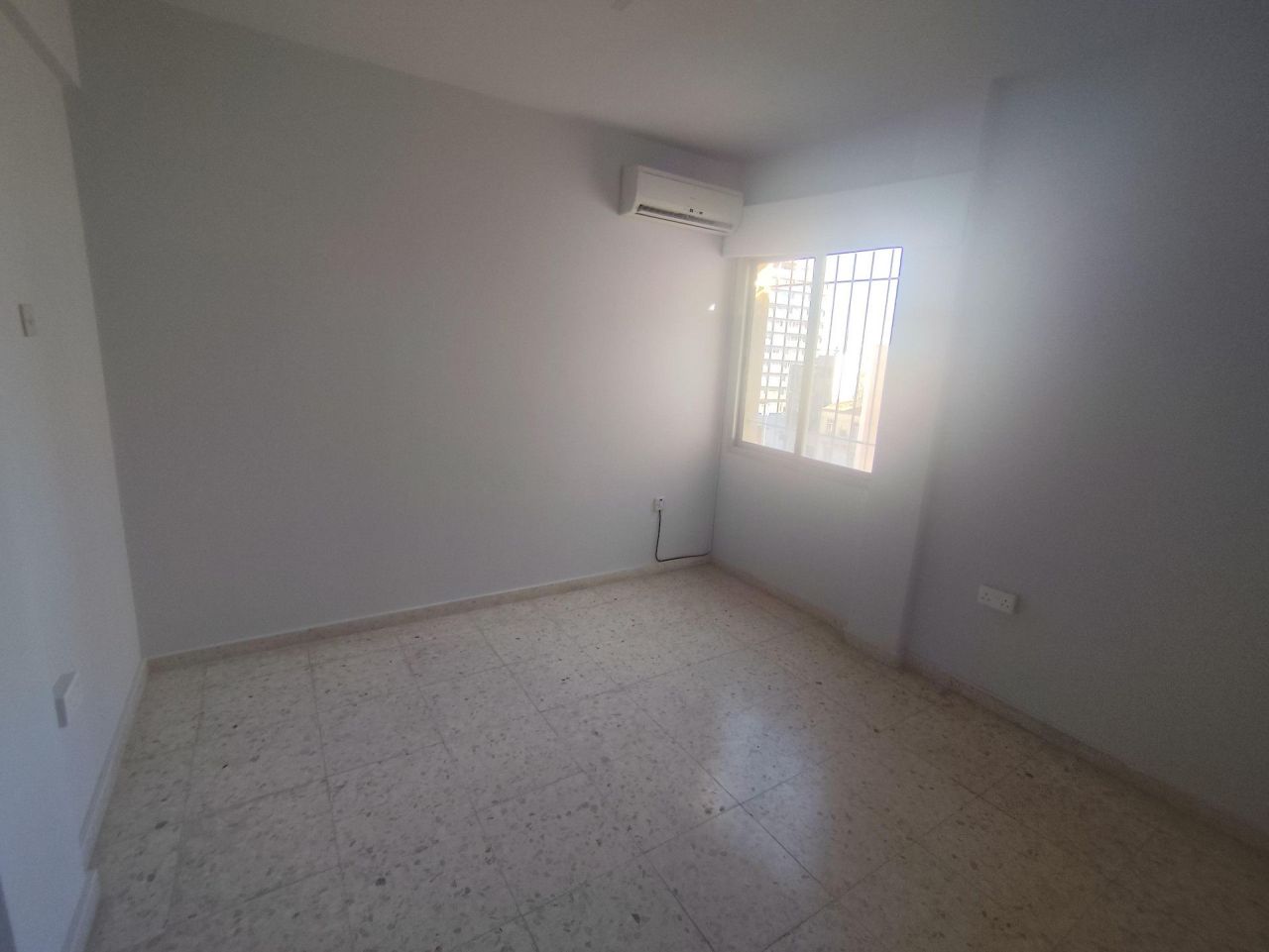 Офис Agia Zoni, Кипр, 90 м² - фото 14