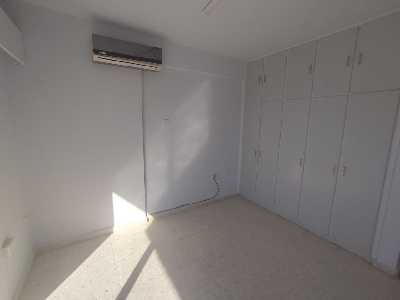 Офис Agia Zoni, Кипр, 200 м² - фото 14