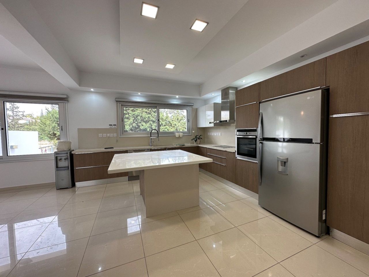 Дом в Айос-Атанасиосе, Кипр, 460 м² - фото 17