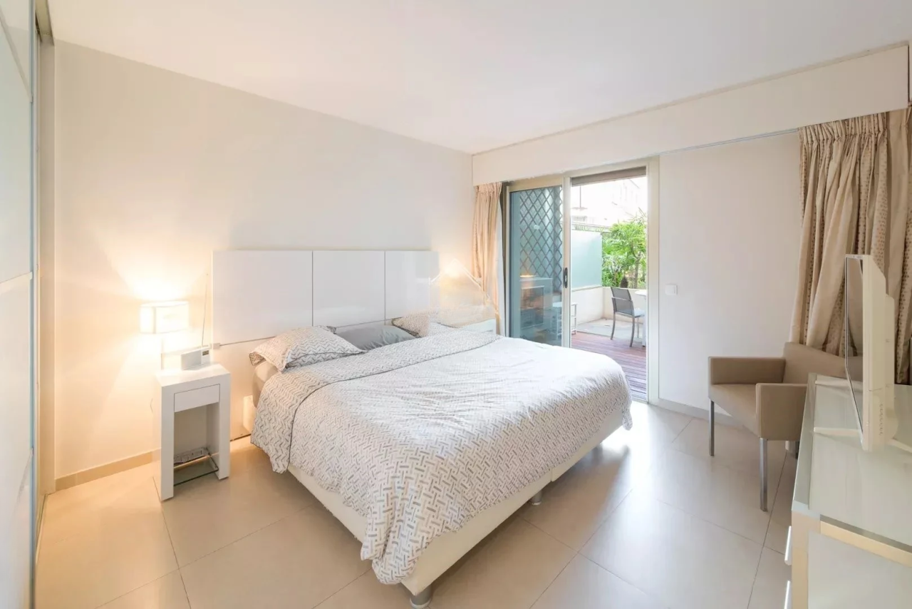 Квартира в Каннах, Франция, 95 м² - фото 9