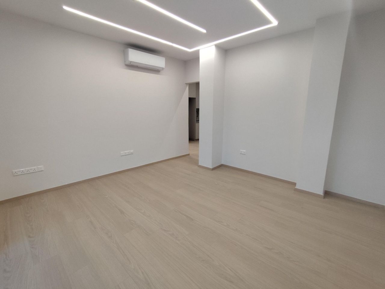 Магазин Apostolos Andreas, Кипр, 250 м² - фото 14
