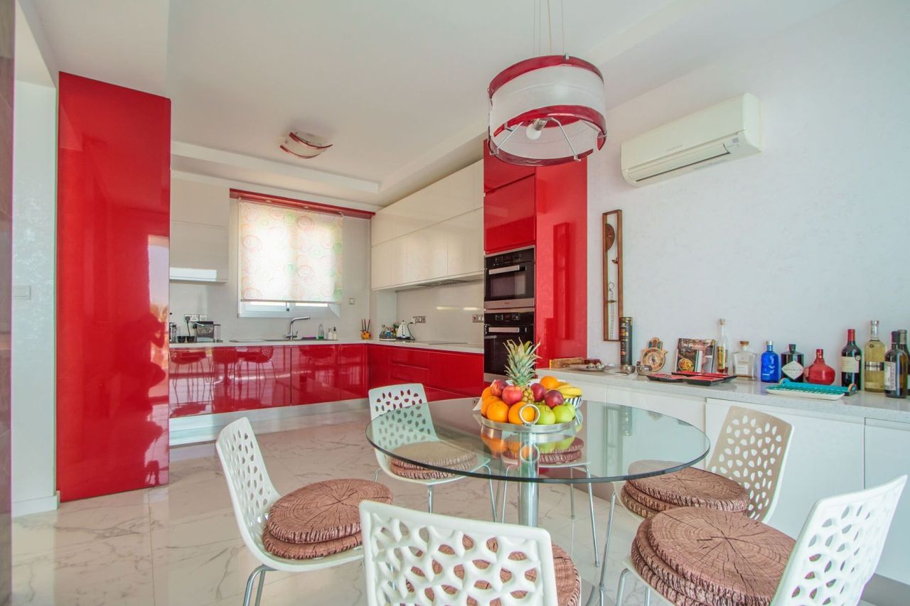 Дом в Агиос Тихоне, Кипр, 440 м² - фото 18