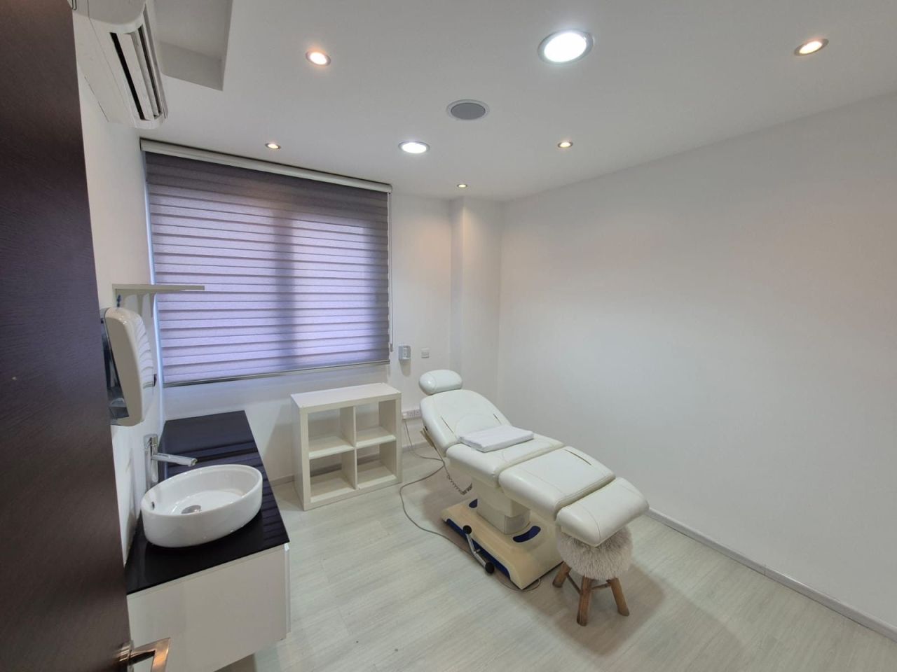 Офис Agia Filaxi, Кипр, 230 м² - фото 18
