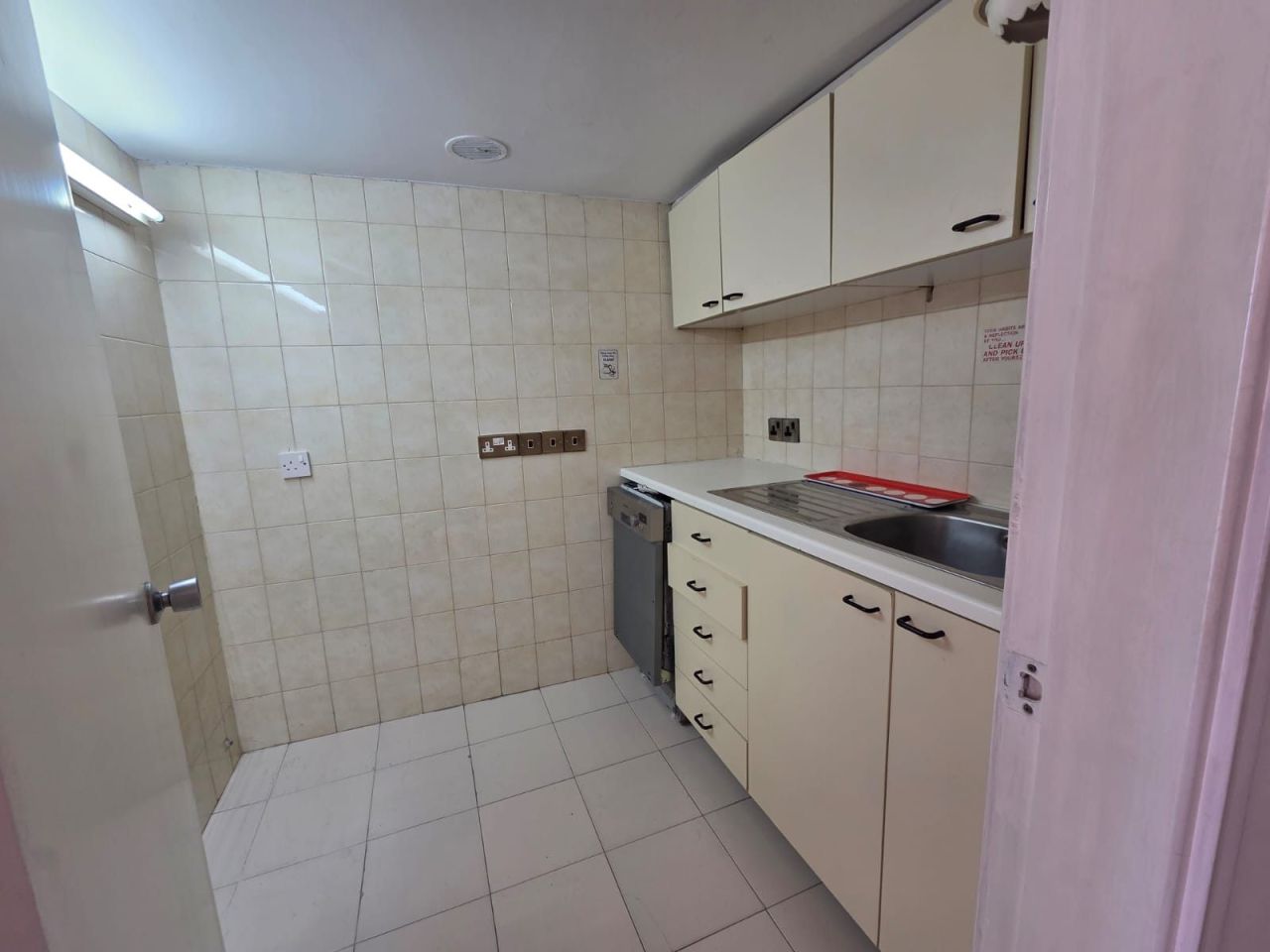 Офис в Айя-Напе, Кипр, 188 м² - фото 16