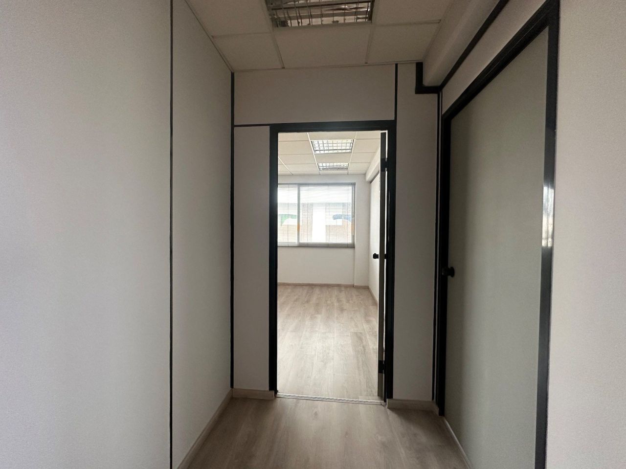 Офис Agios Nicolaos, Кипр, 200 м² - фото 18