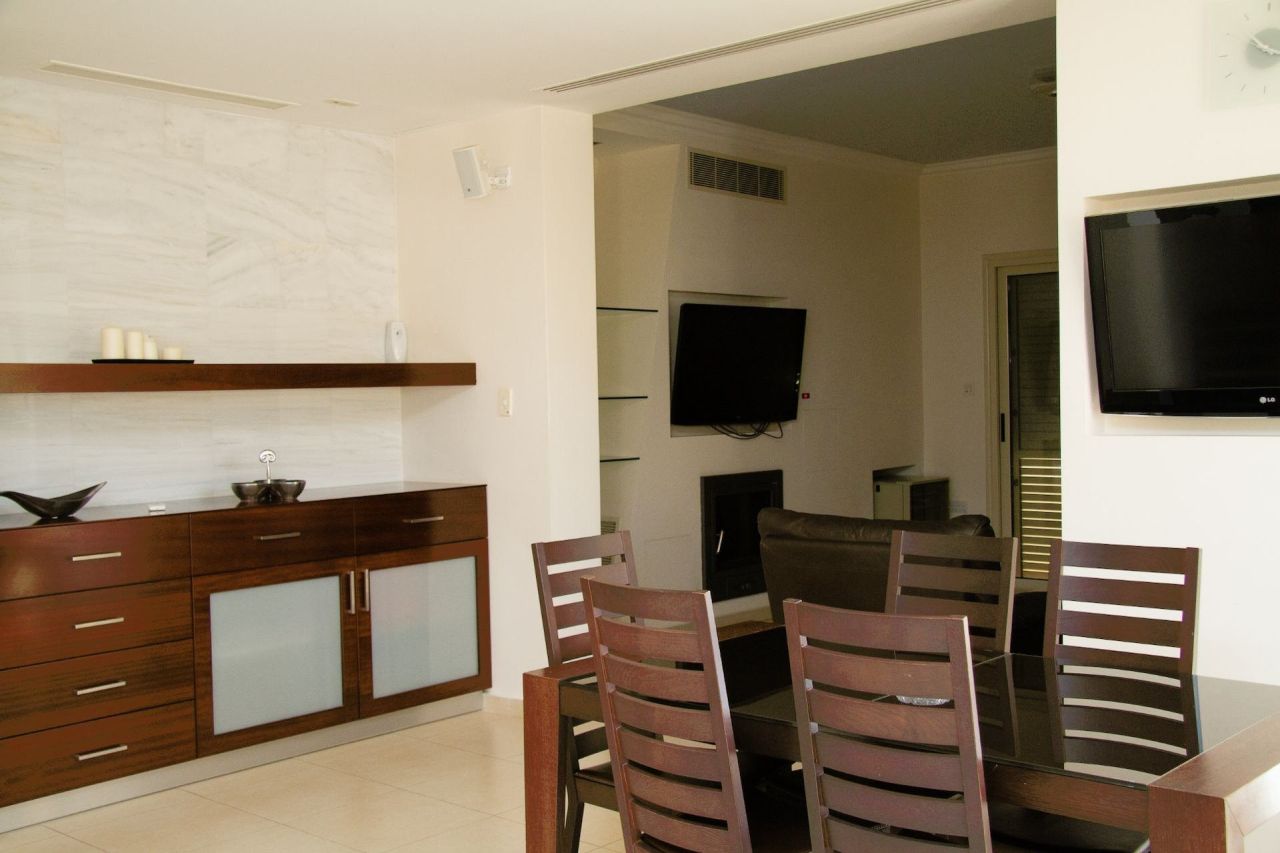 Дом Sea Caves, Кипр, 355 м² - фото 19