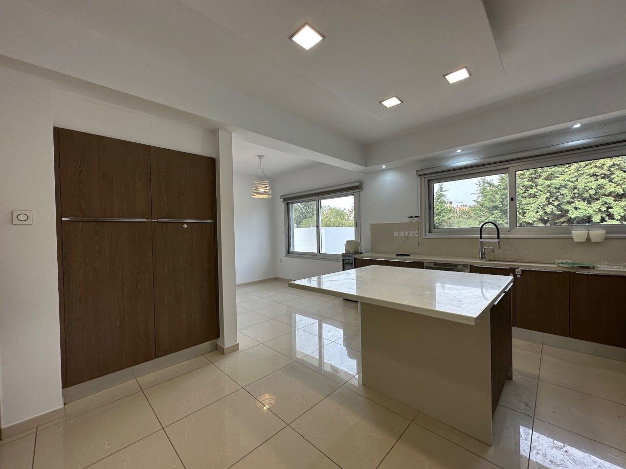Дом в Айос-Атанасиосе, Кипр, 460 м² - фото 18