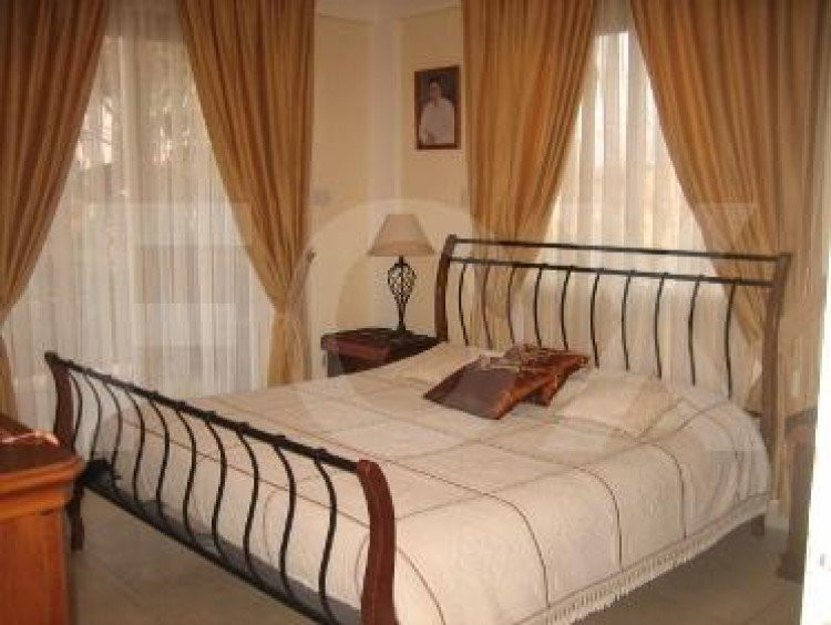 Дом в Айос-Атанасиосе, Кипр, 300 м² - фото 19