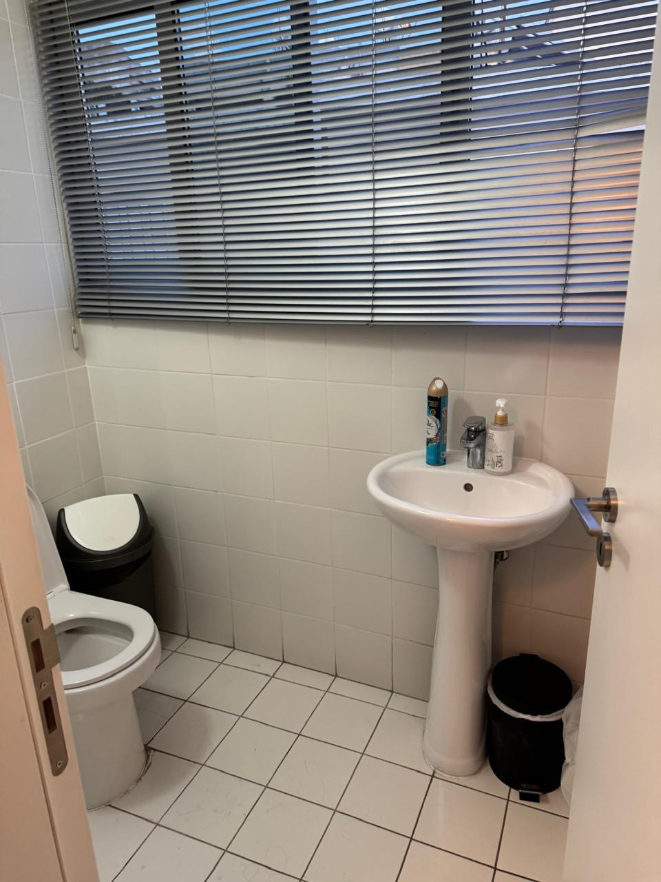 Офис Agia Zoni, Кипр, 250 м² - фото 17