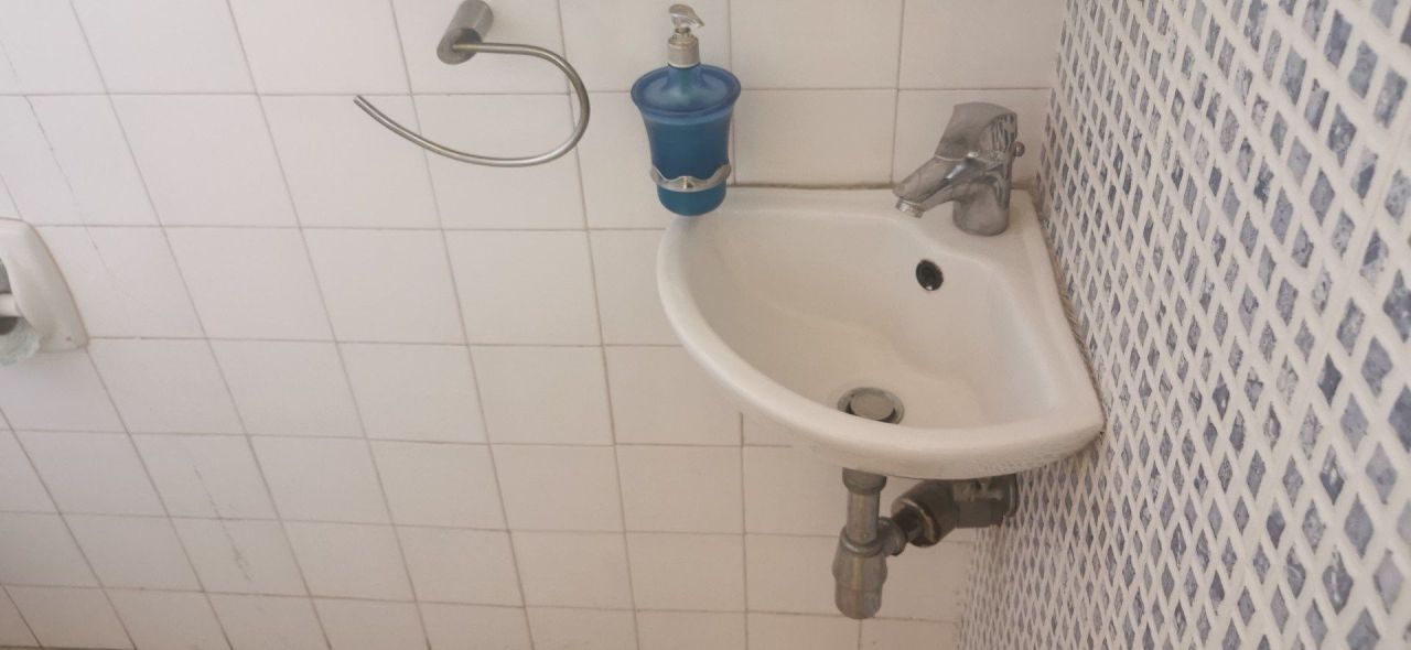 Офис Agia Zoni, Кипр, 75 м² - фото 17