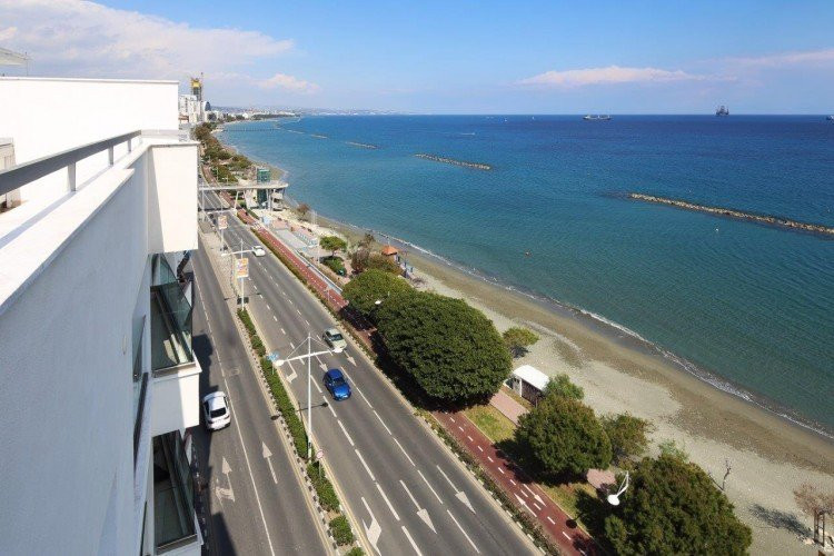 Апартаменты в Айия-Триасе, Кипр, 122 м² - фото 17