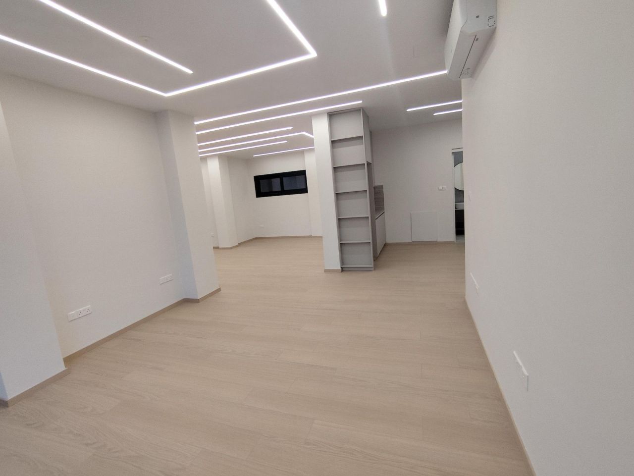 Магазин Apostolos Andreas, Кипр, 250 м² - фото 17