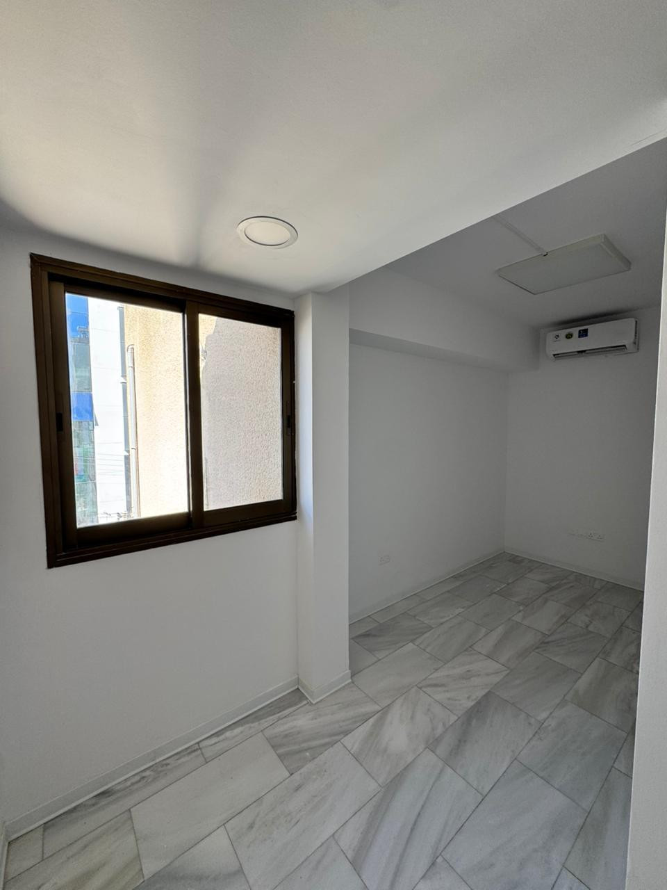 Офис Agia Zoni, Кипр, 250 м² - фото 17
