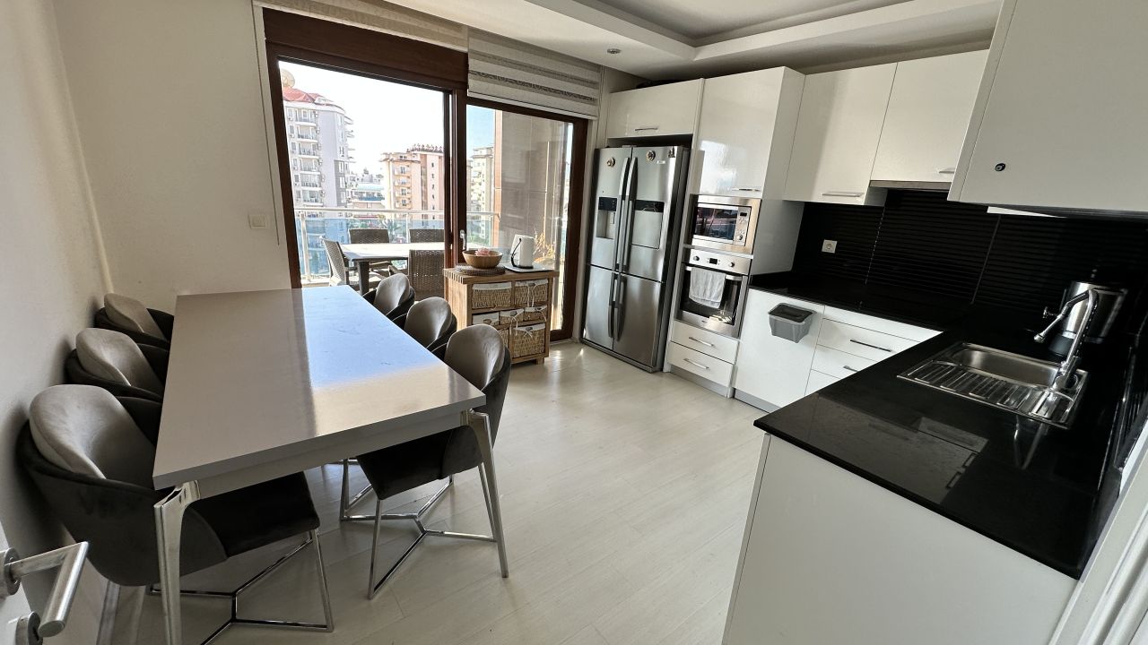 Квартира в Алании, Турция, 180 м² - фото 4