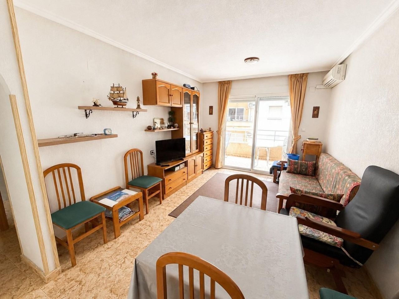 Квартира в Торревьехе, Испания, 139 900 м² - фото 3