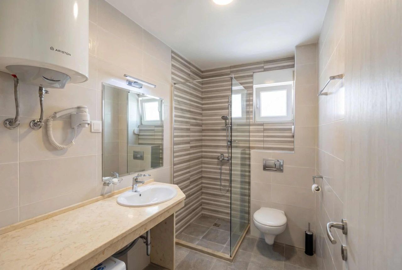 Квартира в Будве, Черногория, 47 м² - фото 7
