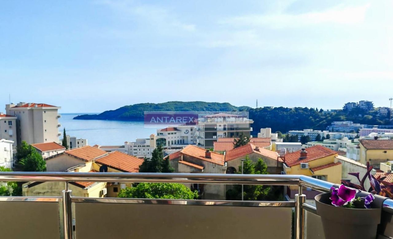 Апартаменты в Бечичи, Черногория, 67 м² - фото 1