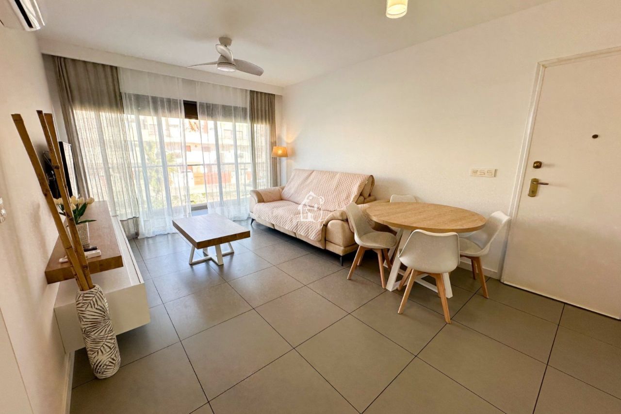 Апартаменты в Пилар-де-ла-Орадада, Испания, 58 м² - фото 1