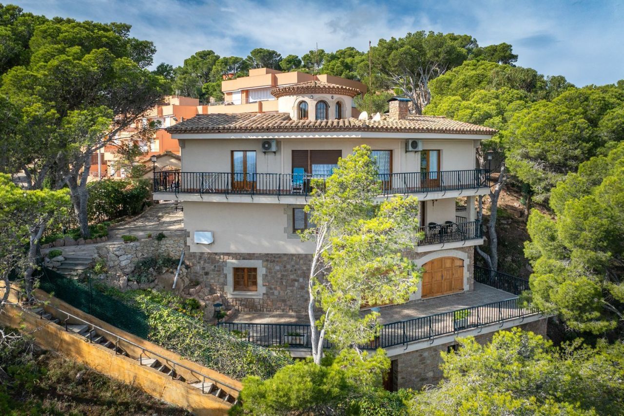 Дом Girona, Palafrugell, Испания, 550 м² - фото 1